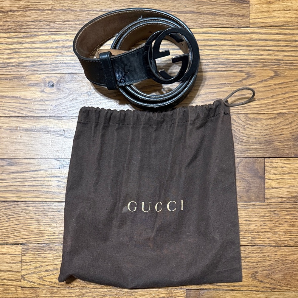 Gucci Black Leather Belt with Logo Buckle